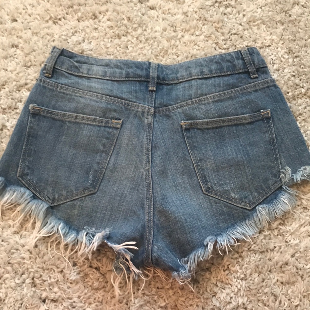 High-Waisted Ripped Jean Shorts - Picture 2 of 3